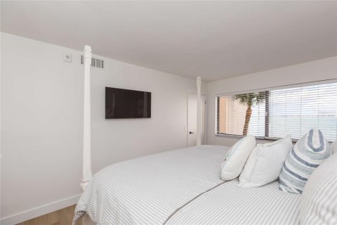 Condominio en venta en Saint Petersburg, Florida, 2 dormitorios, 100.52 m2 № 2214292 - foto 21
