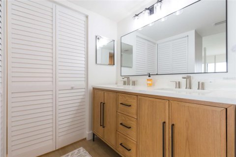 Condominio en venta en Saint Petersburg, Florida, 2 dormitorios, 100.52 m2 № 2214292 - foto 26