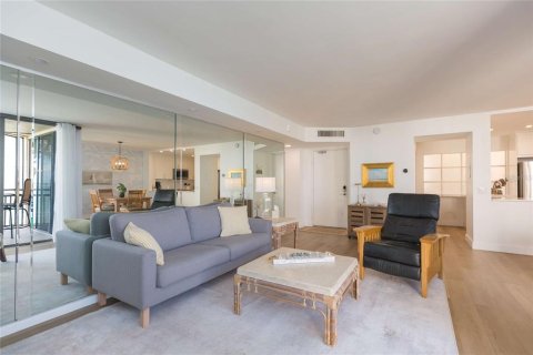 Condominio en venta en Saint Petersburg, Florida, 2 dormitorios, 100.52 m2 № 2214292 - foto 6
