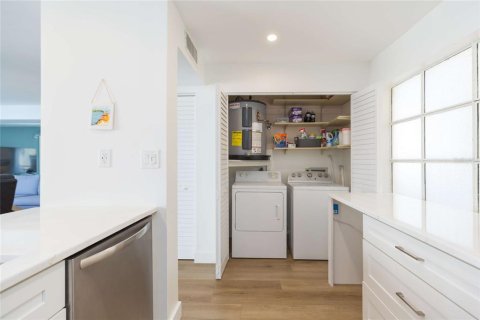 Condominio en venta en Saint Petersburg, Florida, 2 dormitorios, 100.52 m2 № 2214292 - foto 15