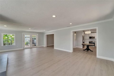 Villa ou maison à vendre à Saint Petersburg, Floride: 3 chambres, 160.91 m2 № 1801869 - photo 19