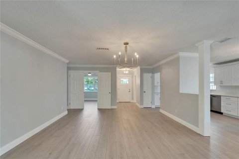 Villa ou maison à vendre à Saint Petersburg, Floride: 3 chambres, 160.91 m2 № 1801869 - photo 15