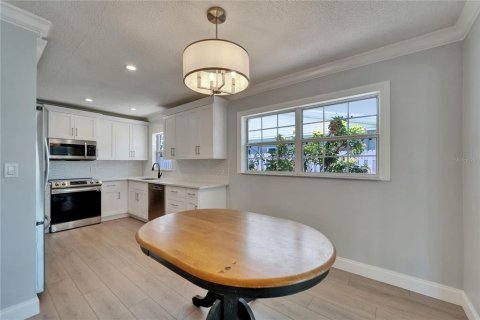 Villa ou maison à vendre à Saint Petersburg, Floride: 3 chambres, 160.91 m2 № 1801869 - photo 22
