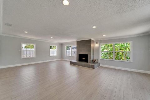 Villa ou maison à vendre à Saint Petersburg, Floride: 3 chambres, 160.91 m2 № 1801869 - photo 16