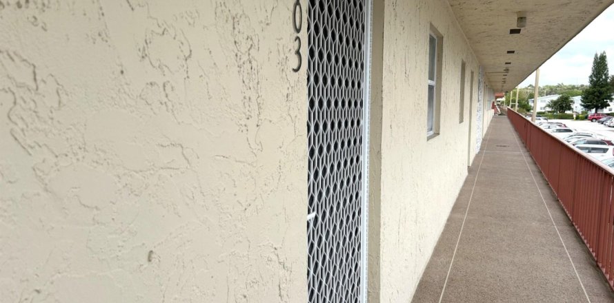 Condo à West Palm Beach, Floride, 1 chambre  № 954335