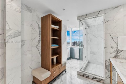 Condominio en venta en Aventura, Florida, 3 dormitorios, 169.55 m2 № 2056894 - foto 29