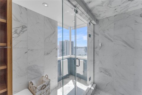 Condominio en venta en Aventura, Florida, 3 dormitorios, 169.55 m2 № 2056894 - foto 26