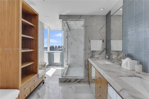 Condominio en venta en Aventura, Florida, 3 dormitorios, 169.55 m2 № 2056894 - foto 27