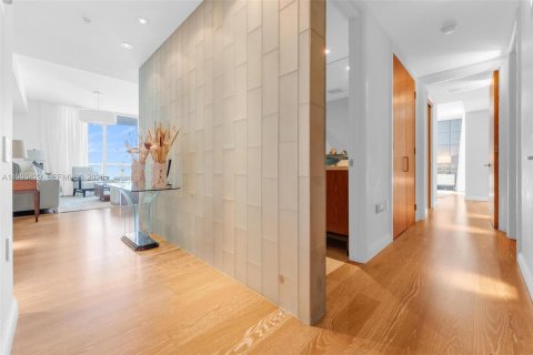 Condominio en venta en Aventura, Florida, 3 dormitorios, 169.55 m2 № 2056894 - foto 12