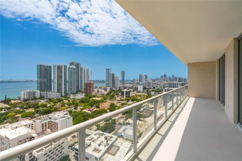 Condo in Miami, Florida, 3 bedrooms № 2076652 - photo 18
