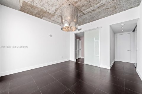 Condo in Miami, Florida, 3 bedrooms № 2076652 - photo 6