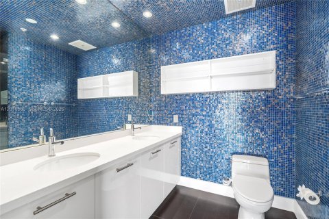Condo in Miami, Florida, 3 bedrooms № 2076652 - photo 8