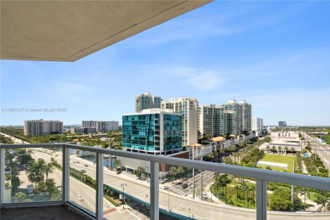 Copropriété à louer à Sunny Isles Beach, Floride: 2 chambres, 132.2 m2 № 2154448 - photo 3