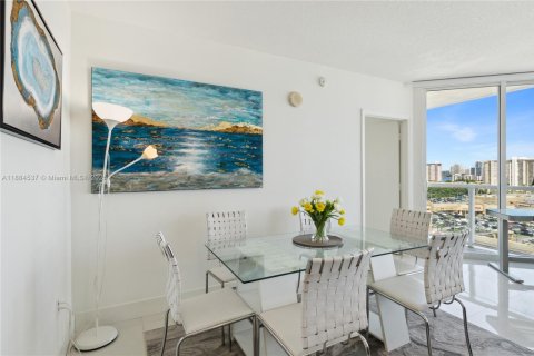 Copropriété à louer à Sunny Isles Beach, Floride: 2 chambres, 132.2 m2 № 2154448 - photo 7