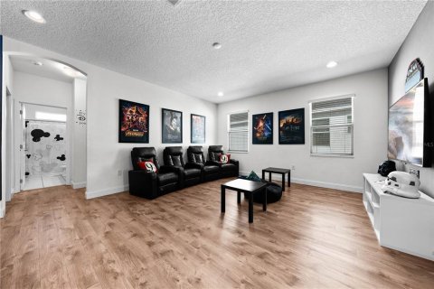 Villa ou maison à vendre à Kissimmee, Floride: 9 chambres, 369.66 m2 № 1722247 - photo 15