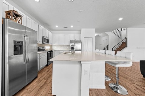 Villa ou maison à vendre à Kissimmee, Floride: 9 chambres, 369.66 m2 № 1722247 - photo 30