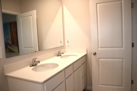 Villa ou maison à vendre à St. Lucie, Floride: 3 chambres, 122.07 m2 № 2172806 - photo 17