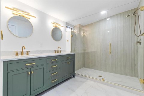 Casa en venta en Saint Petersburg, Florida, 2 dormitorios, 97.36 m2 № 1798319 - foto 14