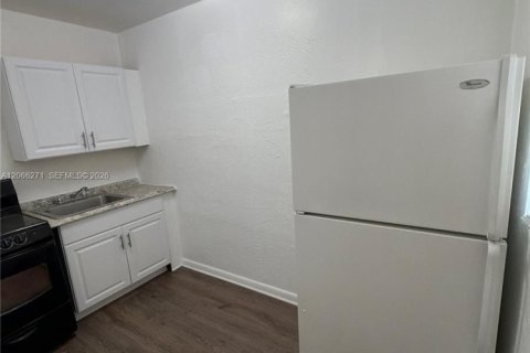Appartement à louer à Miami, Floride: 1 chambre, 46.45 m2 № 2282744 - photo 6