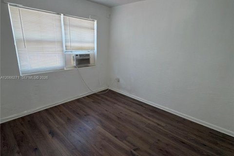 Appartement à louer à Miami, Floride: 1 chambre, 46.45 m2 № 2282744 - photo 3