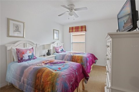 House in Kissimmee, Florida 6 bedrooms, 326.27 sq.m. № 2206590 - photo 14