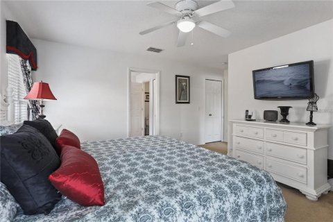 House in Kissimmee, Florida 6 bedrooms, 326.27 sq.m. № 2206590 - photo 16