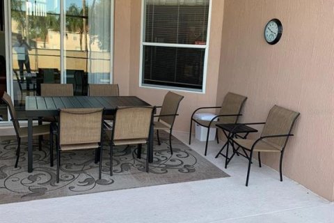 House in Kissimmee, Florida 6 bedrooms, 326.27 sq.m. № 2206590 - photo 19