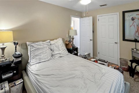 House in Orlando, Florida 3 bedrooms, 119.01 sq.m. № 1797322 - photo 8