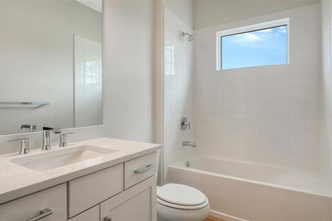 House in Parrish, Florida 3 bedrooms, 196.02 sq.m. № 2140276 - photo 27