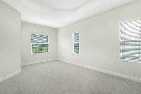 House in Parrish, Florida 3 bedrooms, 196.02 sq.m. № 2140276 - photo 11