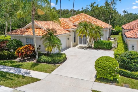 Villa ou maison à West Palm Beach, Floride 4 chambres, 193.61 m2 № 2272608