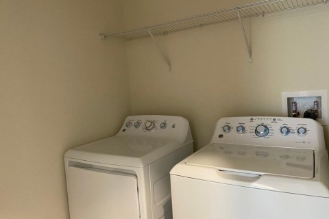 Condo in Davenport, Florida, 2 bedrooms  № 1648206 - photo 21