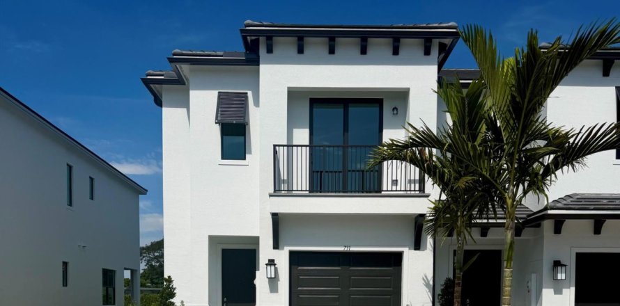 Touwnhouse à Margate, Floride 3 chambres, 178.19 m2 № 2397997