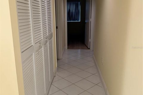 Condo in Fort Lauderdale, Florida, 2 bedrooms  № 1534213 - photo 1