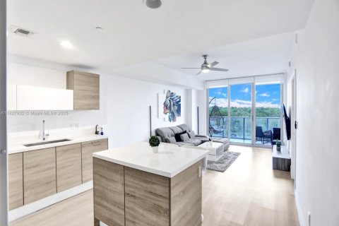 Condo in North Miami Beach, Florida, 2 bedrooms  № 1799121 - photo 3