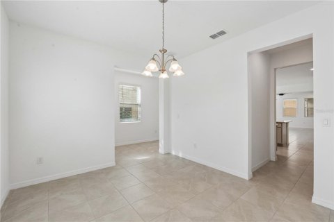 Touwnhouse à louer à Winter Garden, Floride: 3 chambres, 192.31 m2 № 2436746 - photo 7