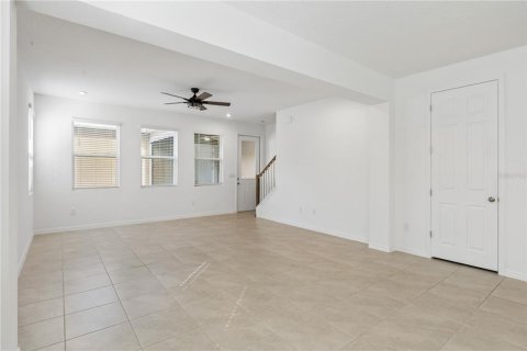 Touwnhouse à louer à Winter Garden, Floride: 3 chambres, 192.31 m2 № 2436746 - photo 3