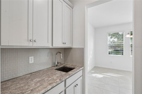 Touwnhouse à louer à Winter Garden, Floride: 3 chambres, 192.31 m2 № 2436746 - photo 6