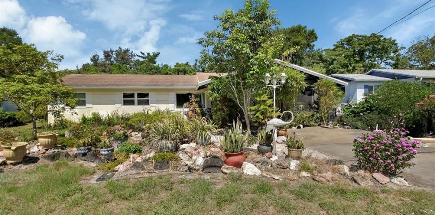 Casa en DeLand, Florida 3 dormitorios, 124.67 m2 № 1851302