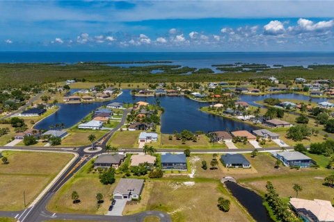 Terreno en venta en Punta Gorda, Florida № 2229358 - foto 4