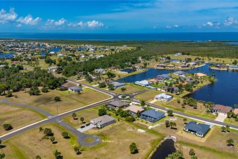 Terreno en venta en Punta Gorda, Florida № 2229358 - foto 6