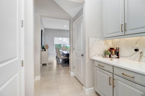 Villa ou maison à vendre à Odessa, Floride: 5 chambres, 388.42 m2 № 1844500 - photo 6
