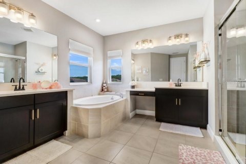 Villa ou maison à vendre à Odessa, Floride: 5 chambres, 388.42 m2 № 1844500 - photo 22