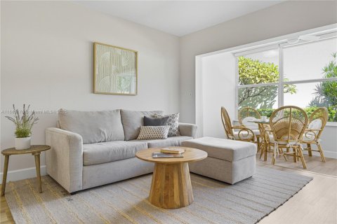 Купить кондоминиум в Лодердейл-бай-те-Си, Флорида 1 спальня, 78.97м2, № 2015082 - фото 6