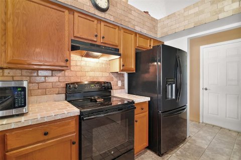 Casa en venta en Leesburg, Florida, 2 dormitorios, 191.66 m2 № 1658302 - foto 25