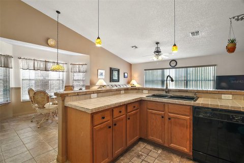 Casa en venta en Leesburg, Florida, 2 dormitorios, 191.66 m2 № 1658302 - foto 27
