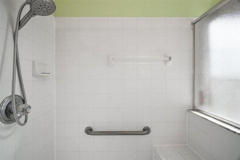 Casa en venta en Leesburg, Florida, 2 dormitorios, 191.66 m2 № 1658302 - foto 18