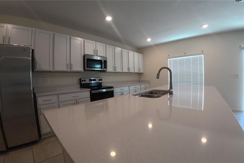 House in Kissimmee, Florida 4 bedrooms, 201.41 sq.m. № 2199412 - photo 10