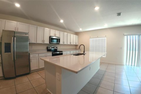 House in Kissimmee, Florida 4 bedrooms, 201.41 sq.m. № 2199412 - photo 19