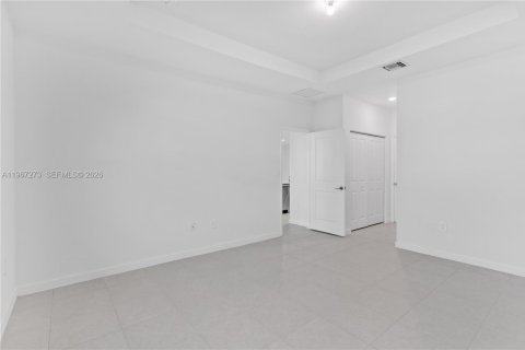 House in Homestead, Florida 3 bedrooms, 160.35 sq.m. № 2081385 - photo 17